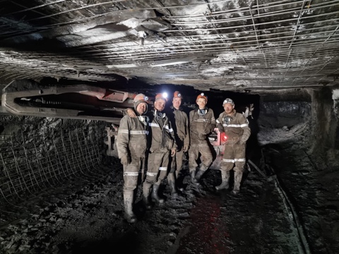 На шахте «Восточная Денисовская» увеличили  скорость проходки с 375 до 501 метров в месяц