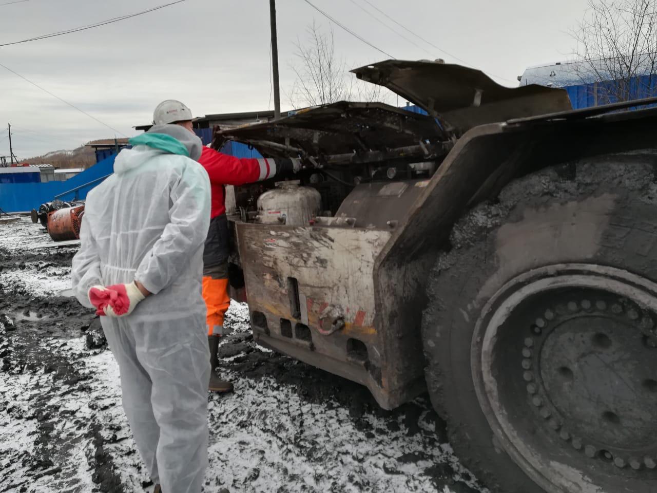 Обучение управлению погрузчиком TS 490 Обучение управлению погрузчиком TS 490