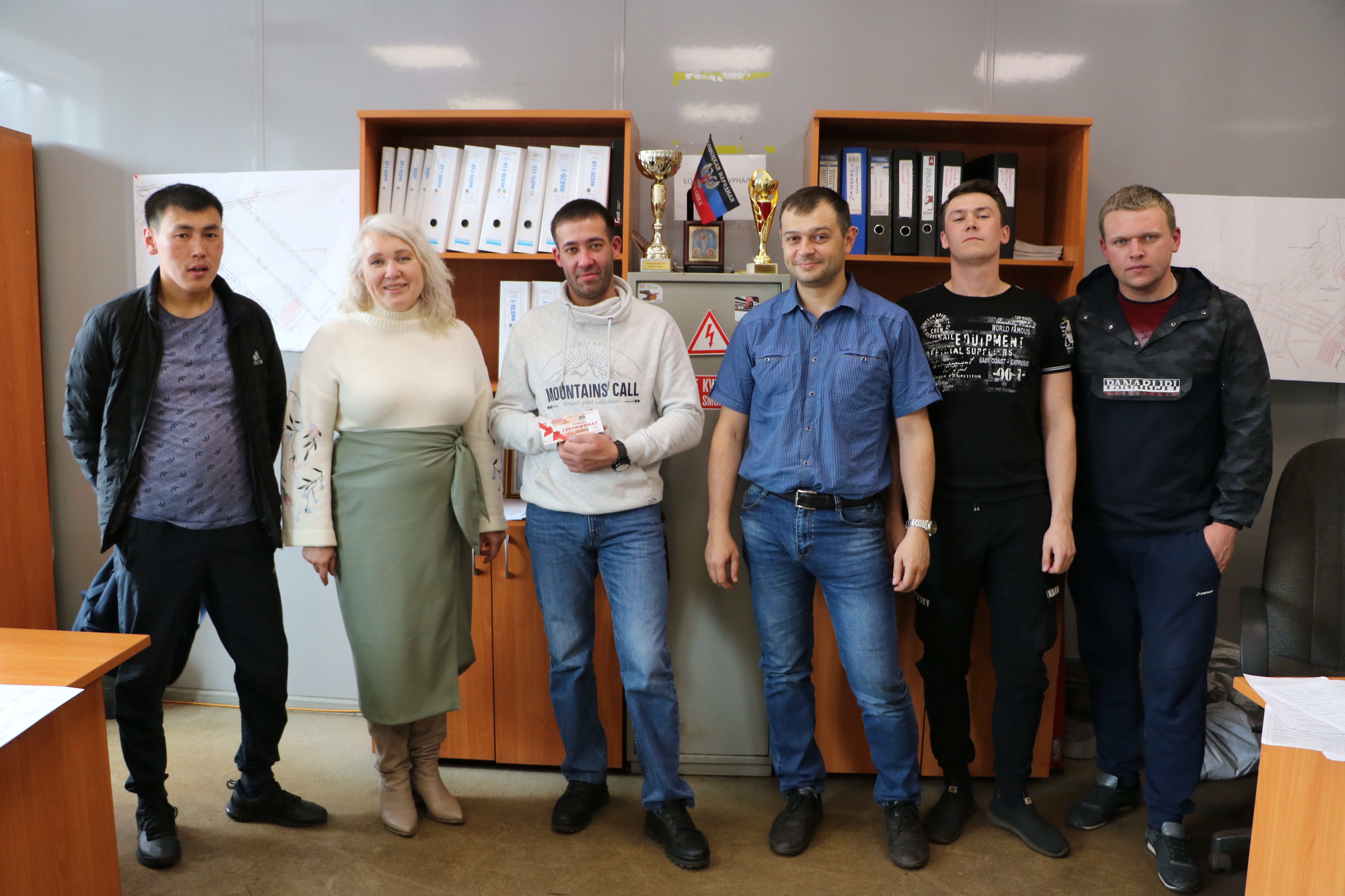 В «Колмаре» наградили первого победителя лотереи «СтопКоронавирусКолмар» В «Колмаре» наградили первого победителя лотереи «СтопКоронавирусКолмар»