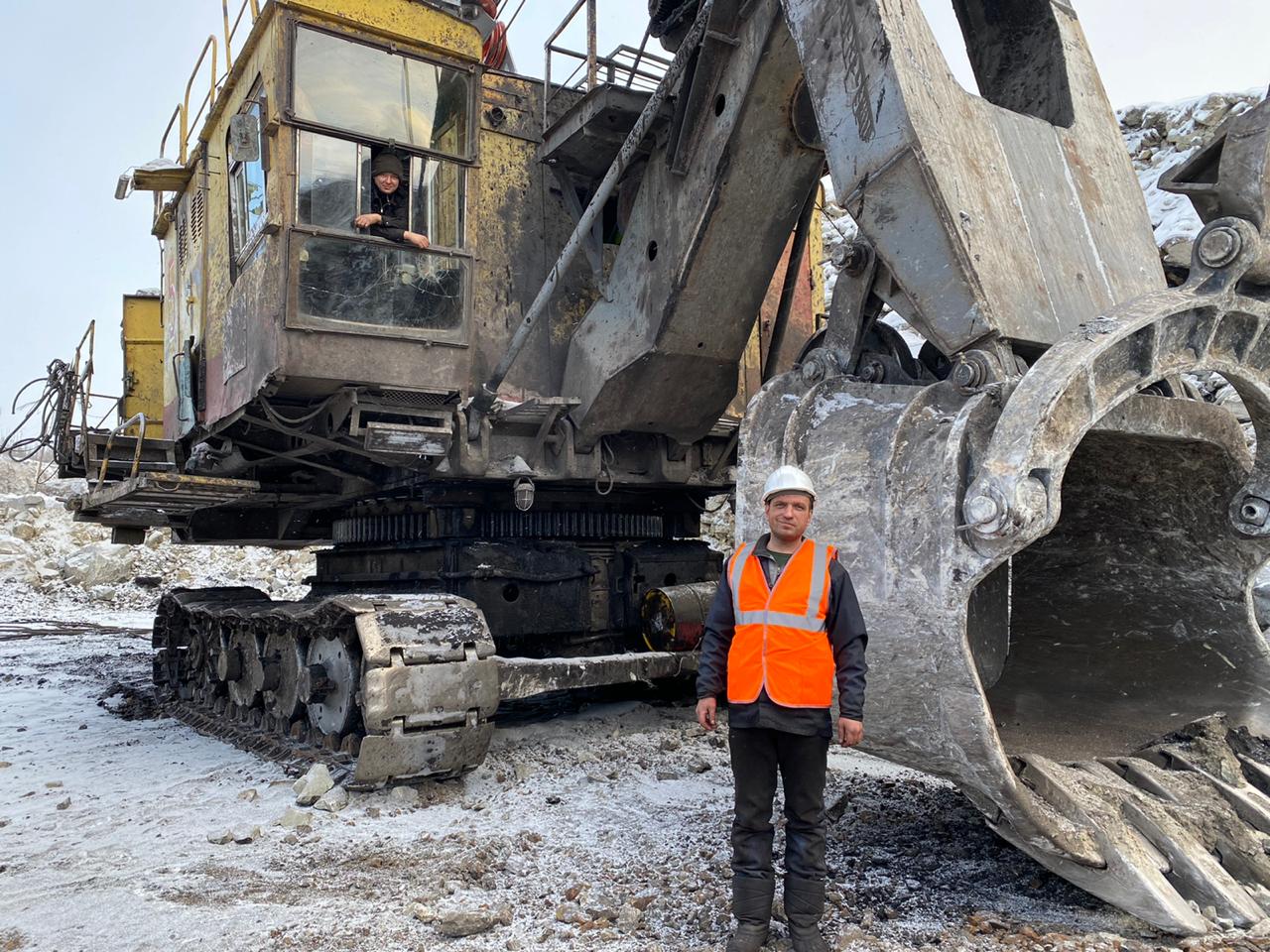 экскаватор komatsu pc400-7. курсы экскаваторщика. машинист экскаватора (6 разряда, komatsu рс 1250) nordgold. работа экскаваторщиком в красноярском. трудовая экскаваторщика.